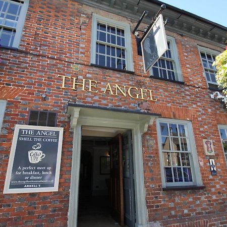 Отель The Angel In Wootton Bassett Ройал-Вуттон-Бассет Экстерьер фото